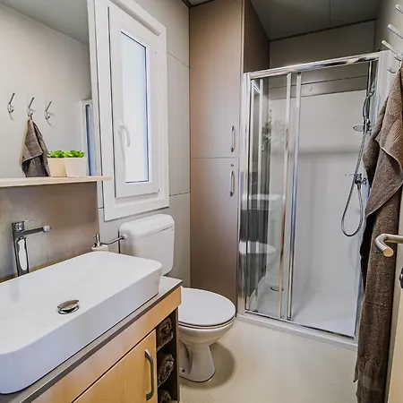 Three Bedroom Mobile *